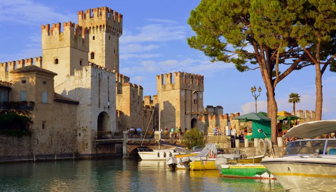 How to Get to Sirmione from Verona and What to See: A Complete Guide