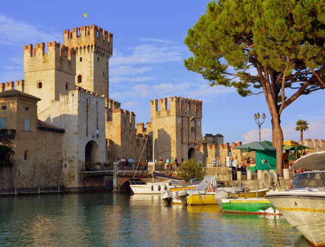 How to Get to Sirmione from Verona and What to See: A Complete Guide
