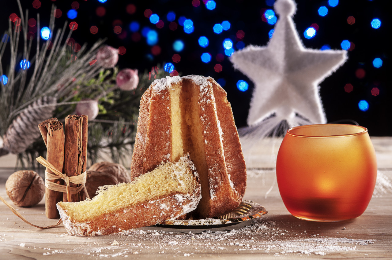 pandoro typical italian christmas sweet with xmas decoration 1