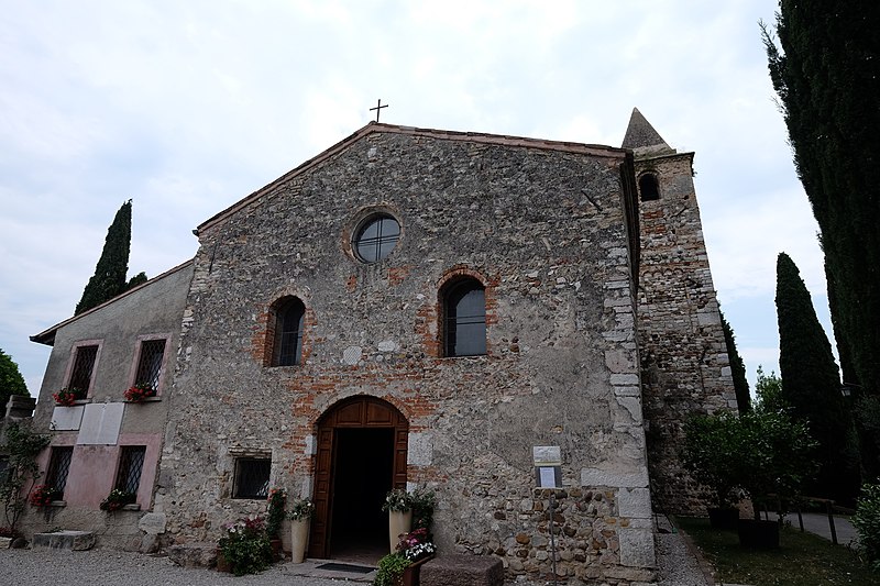 sirmione chiesa di san mavino