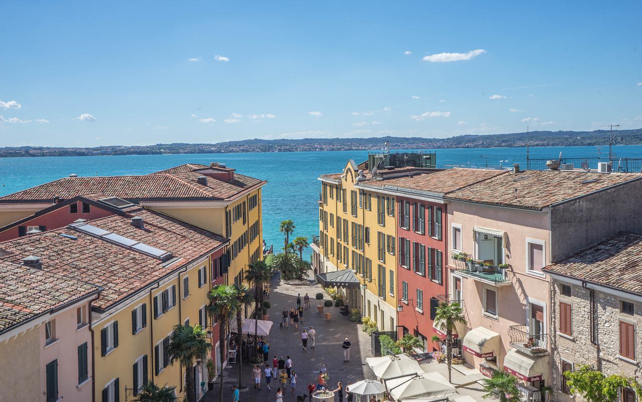 sirmione lago di garda architettura 1