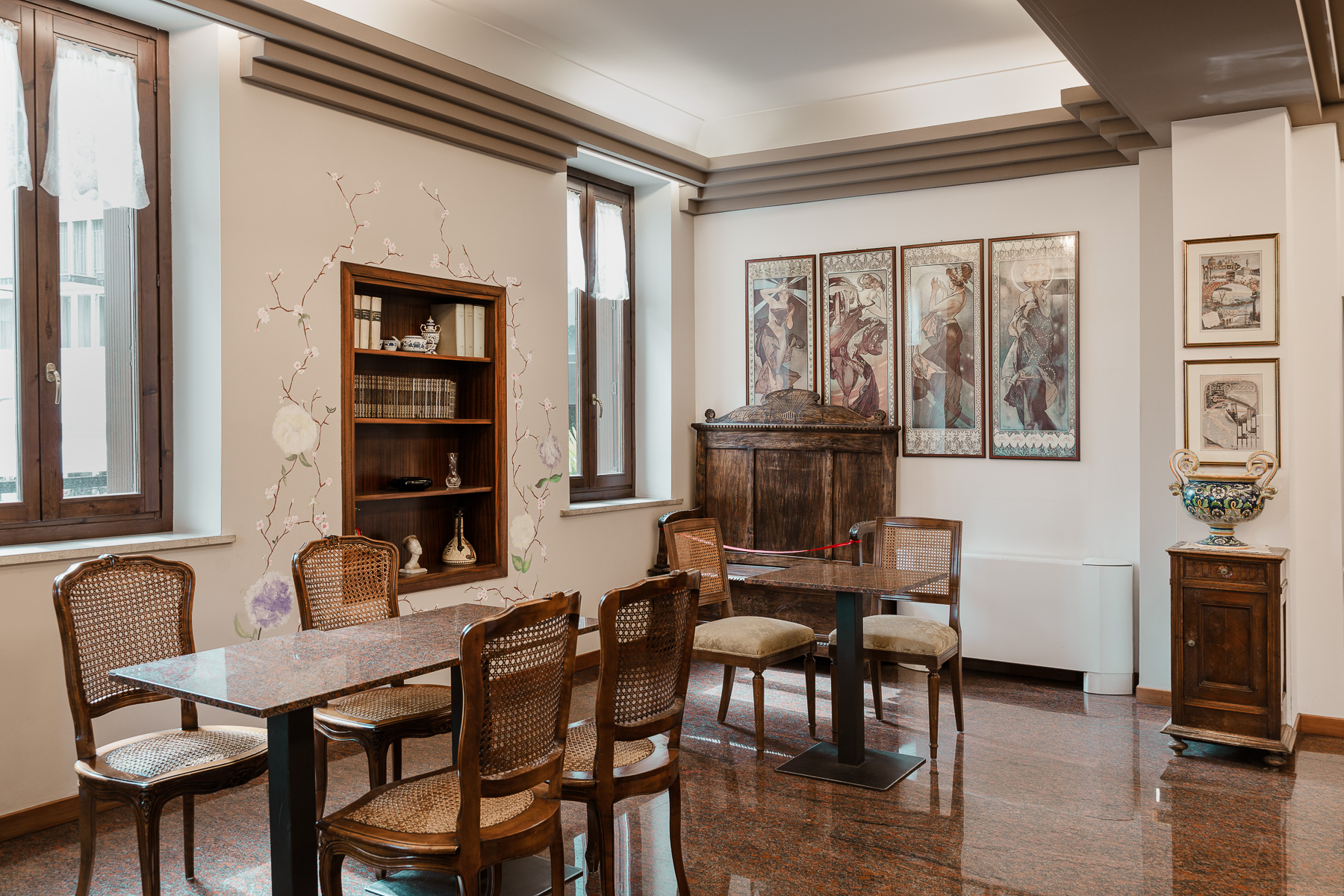 The Art Nouveau style of the antique living room